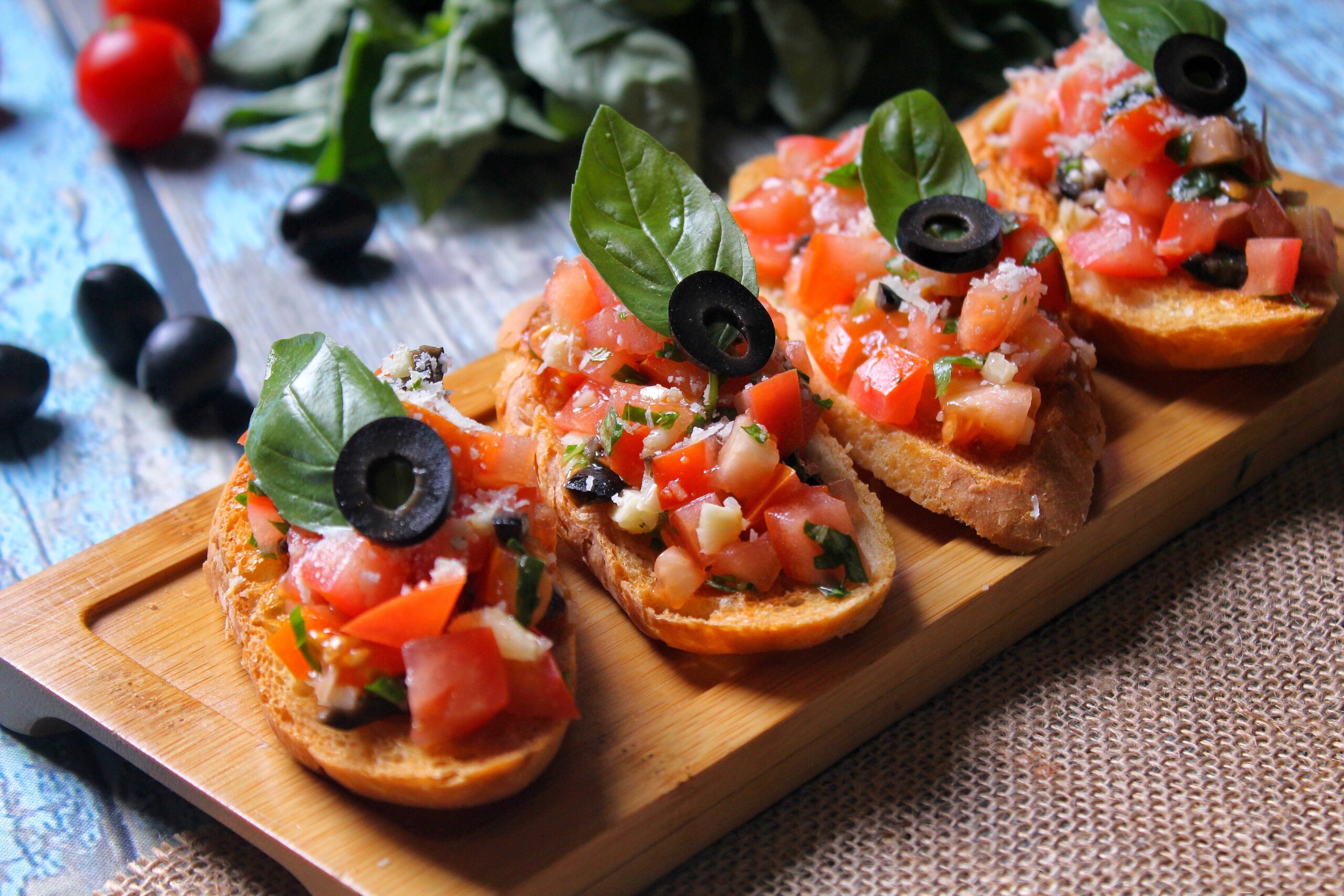 Bruschetta toast is a great diabetes-friendly snack.